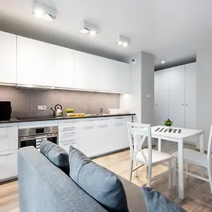 Apartment Metro Wilanowska Aparts, Warsaw
